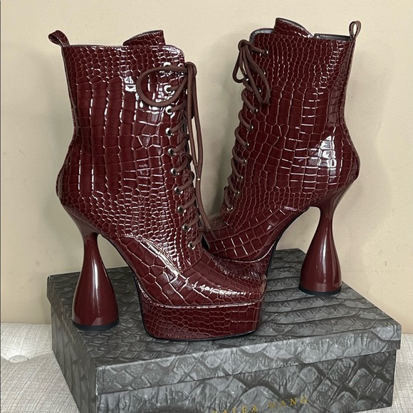 Azalea Wang Brown Croc Patent Heel Bootie - Picture 7 of 8